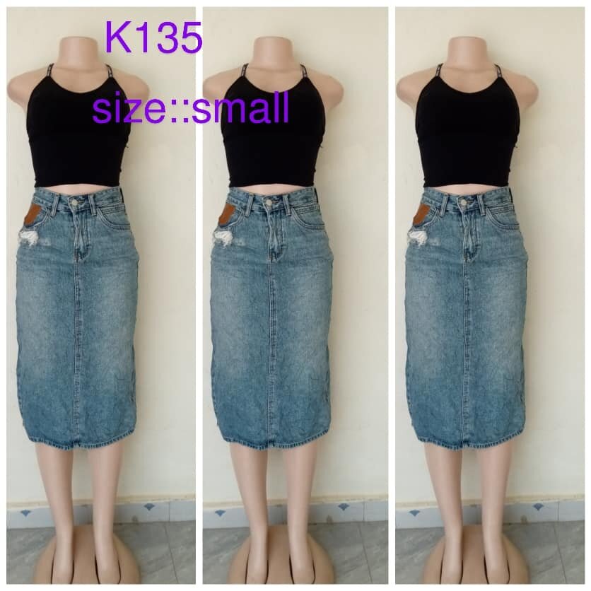 Denim skirt size small
