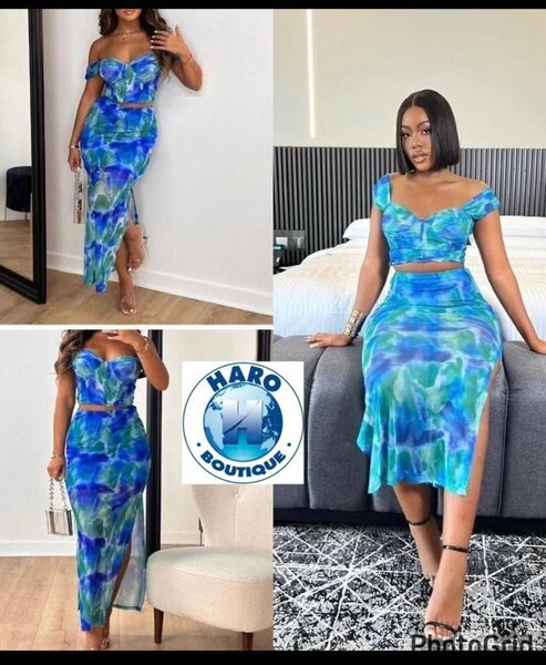 Robe moulante avec nœuds