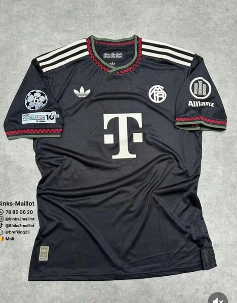 Maillot de football noir Adidas