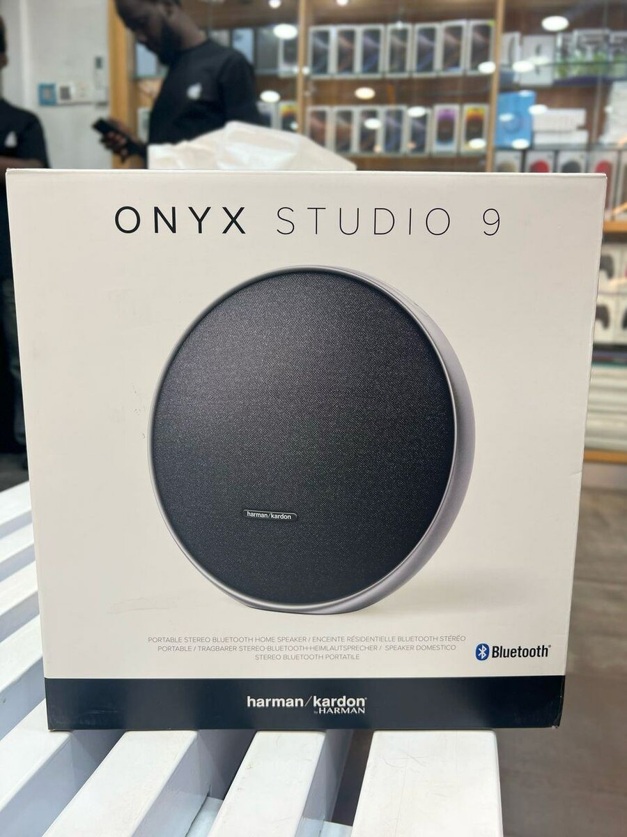 Onyx Studio 9  Premium Speaker