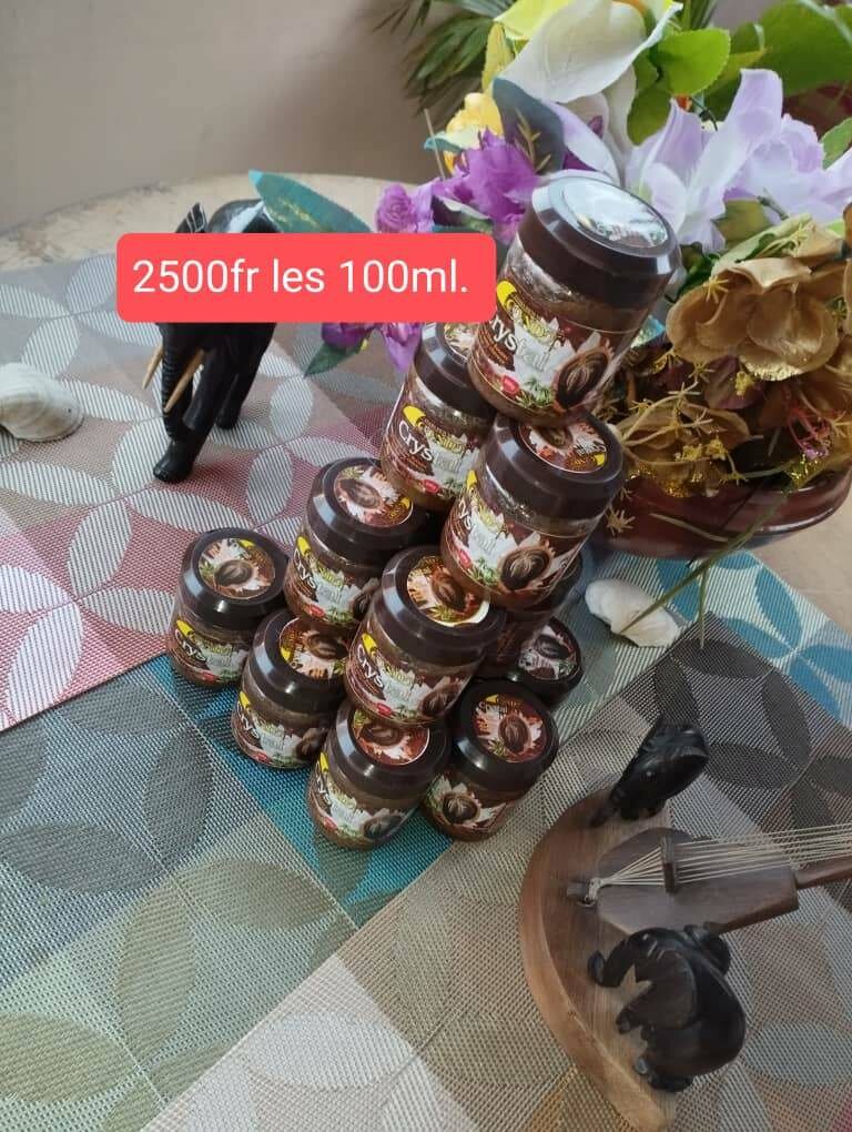 Pommade de cheveux et barbe