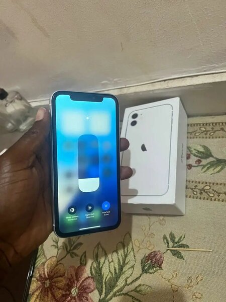 iPhone 11 Blanc 64 Go