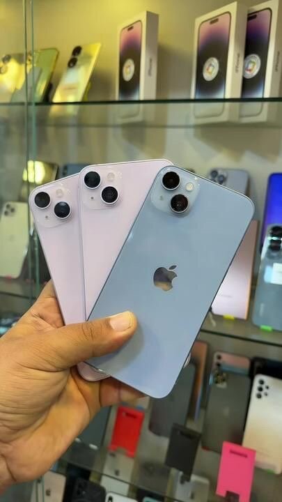 iPhone 14 - Design Étincelant