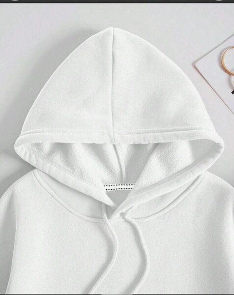 Pull over à capuche