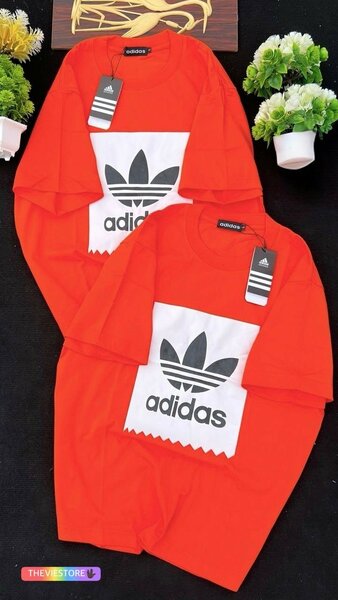 T-shirt rouge imprimé logo