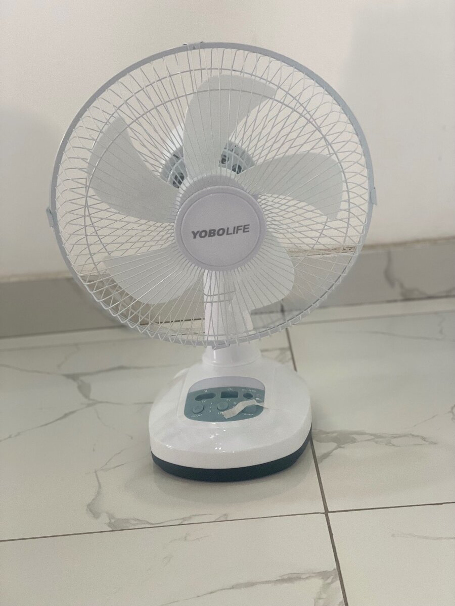 Solar rechargeable table fan