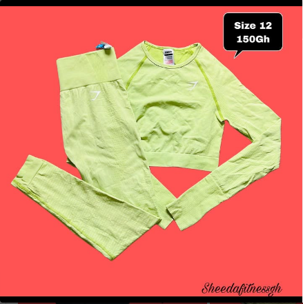 T-shirt and leggings set