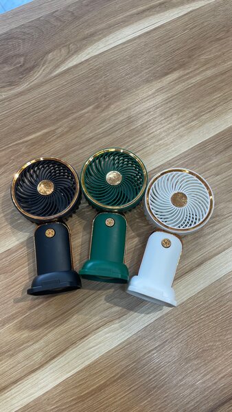 Ventilateurs de poche colorés