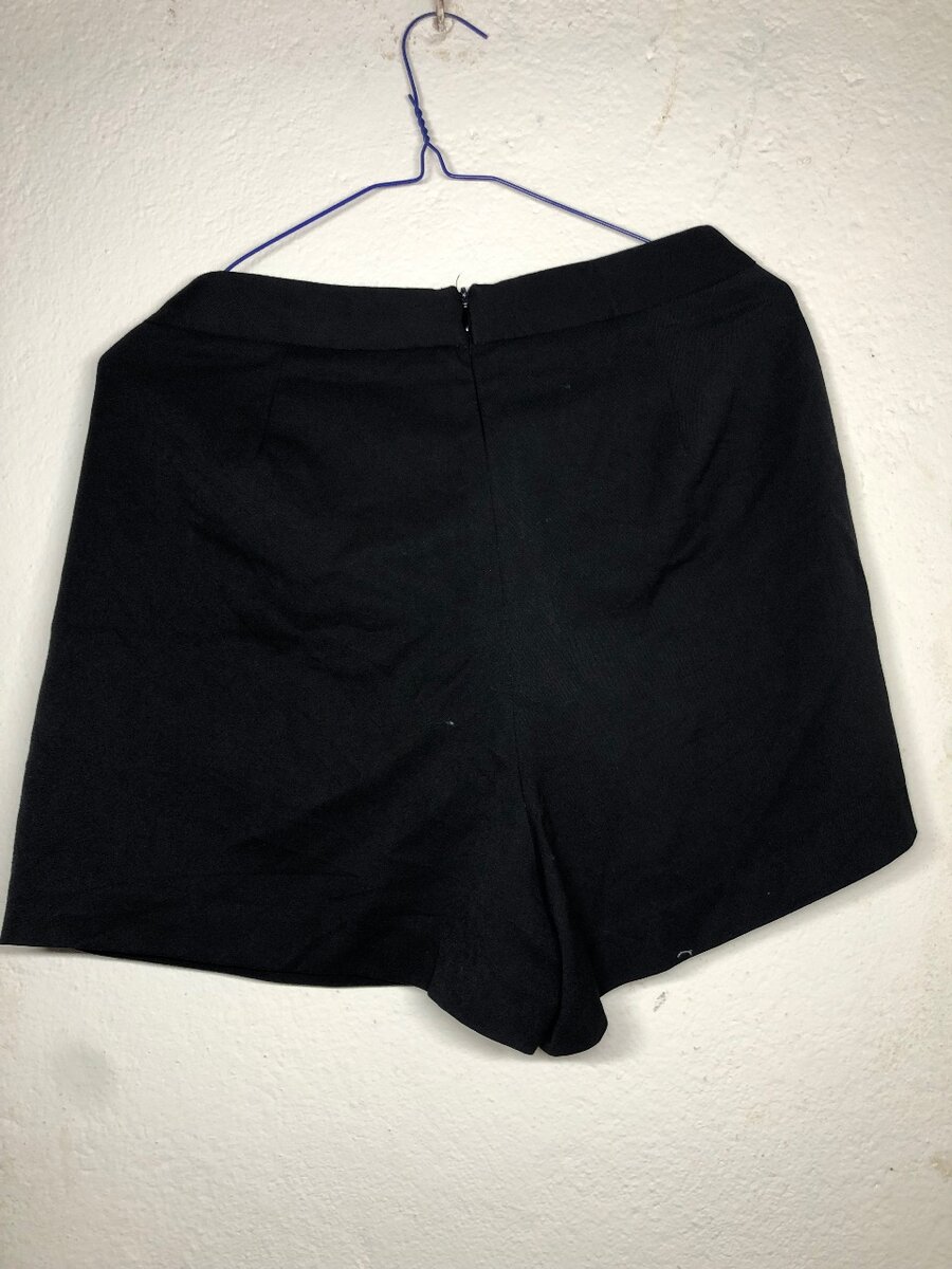 Jupe-Short noir élégant