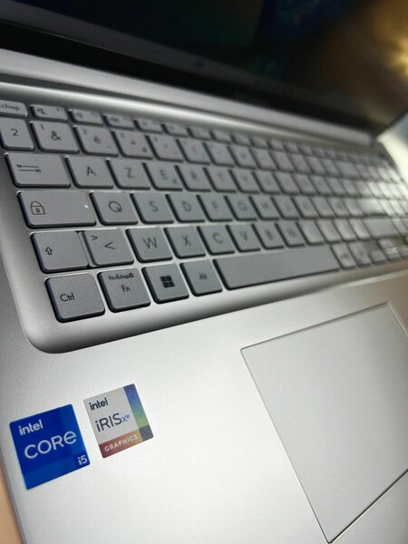 PC ASUS VIVOBOOK 17 PROFES