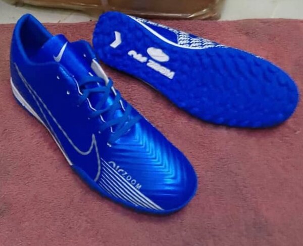 Chaussure synthétique