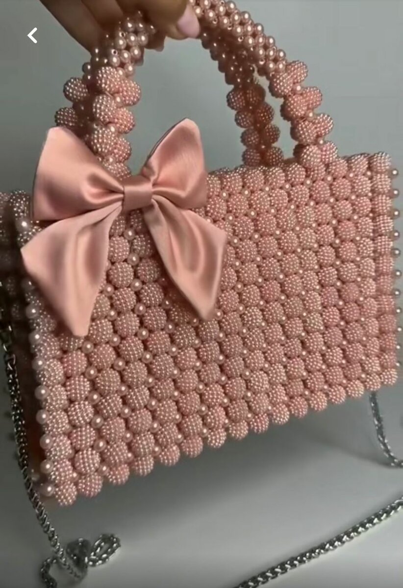 Sac à main perles élégant