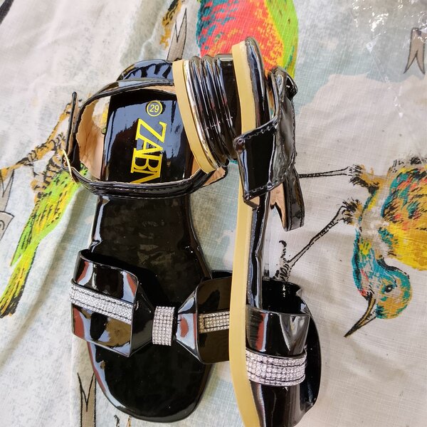 Sandales élégantes noires