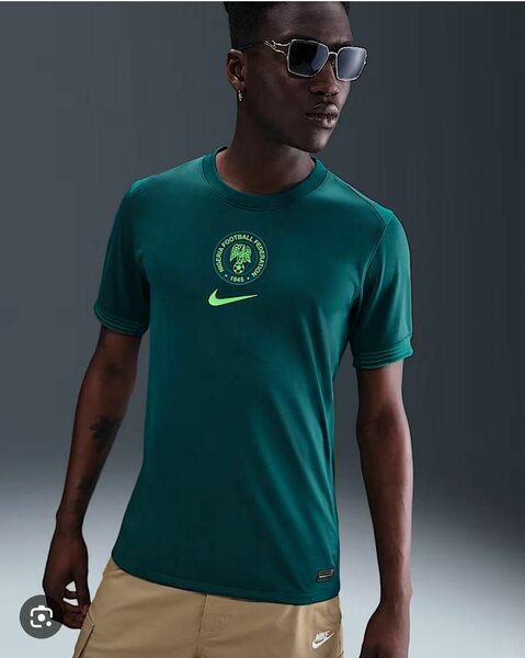 Maillot de football coloré