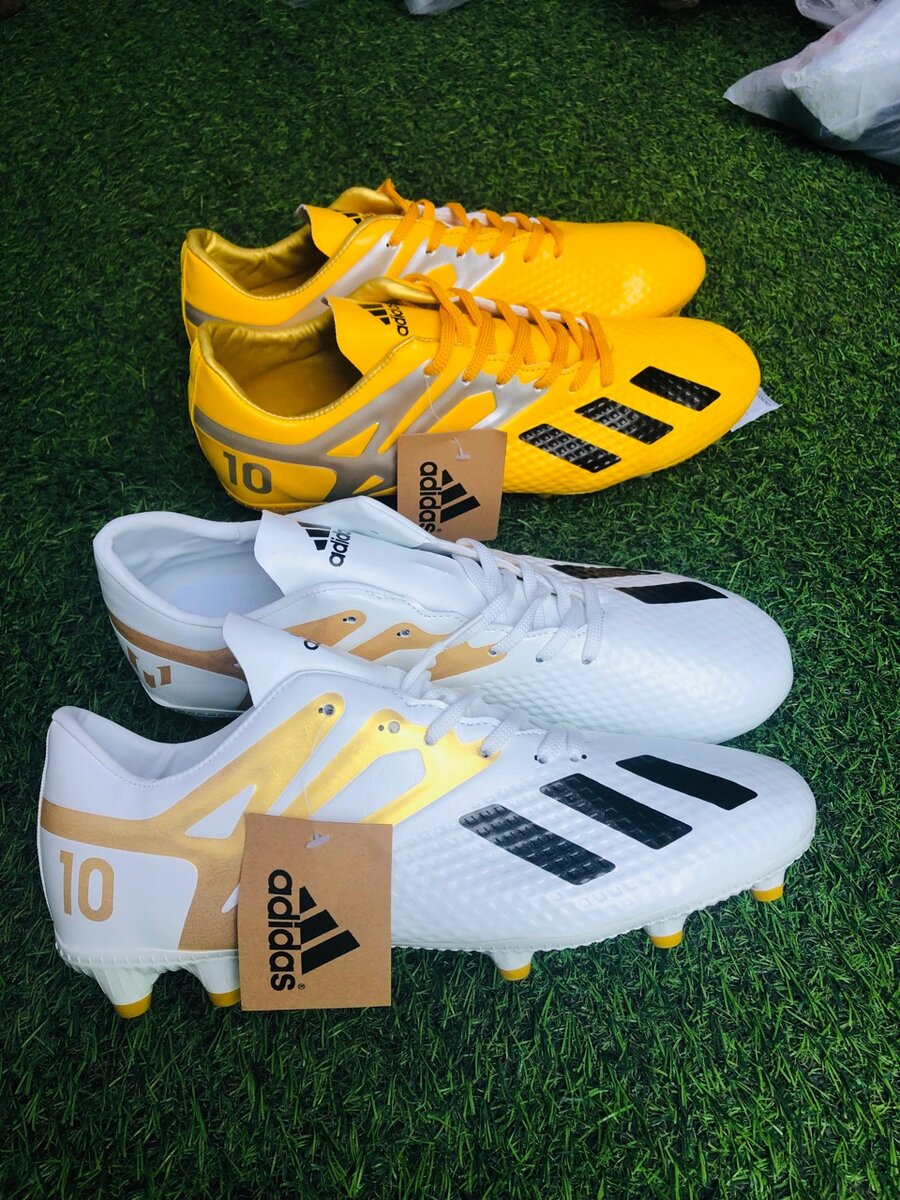 High quality soccer boots