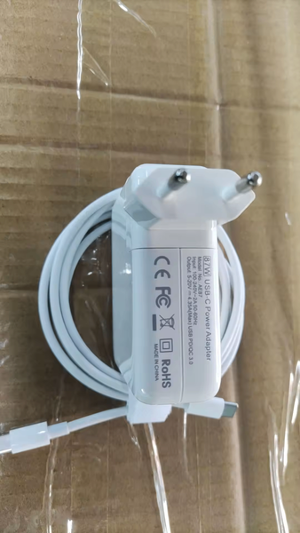 Chargeur MacBook pro 87W