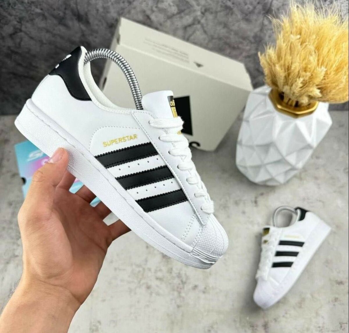 Adidas super star