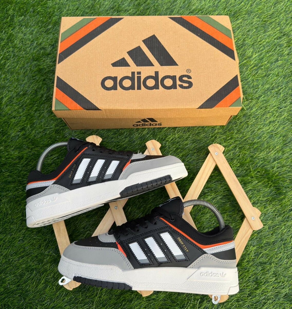 Adidas Sneakers Street Style