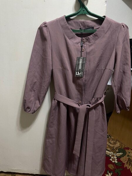 Новая платье