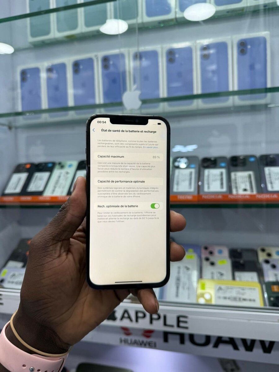 iPhone 12 Pro Max 128go en bon