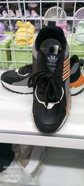 Chaussures de sport Adidas élégantes