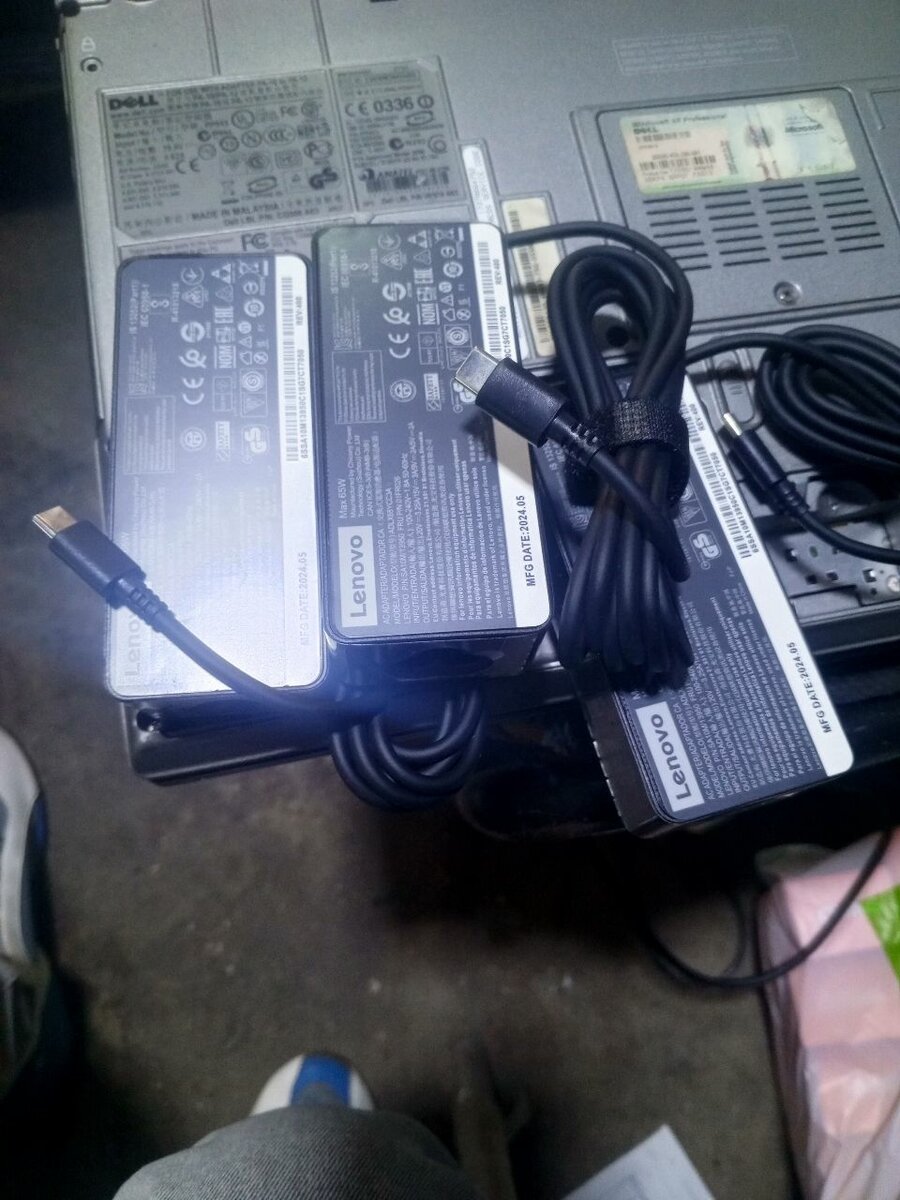 Laptop type c chargers availab