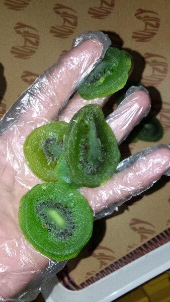 Dehydrated Kiwi fruits