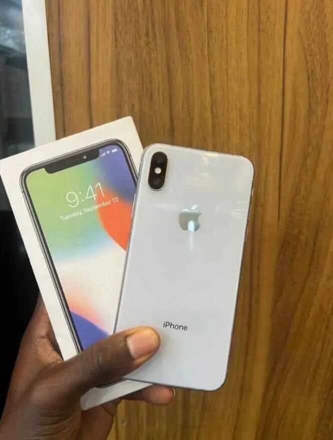 iPhone X 64 GB blanc