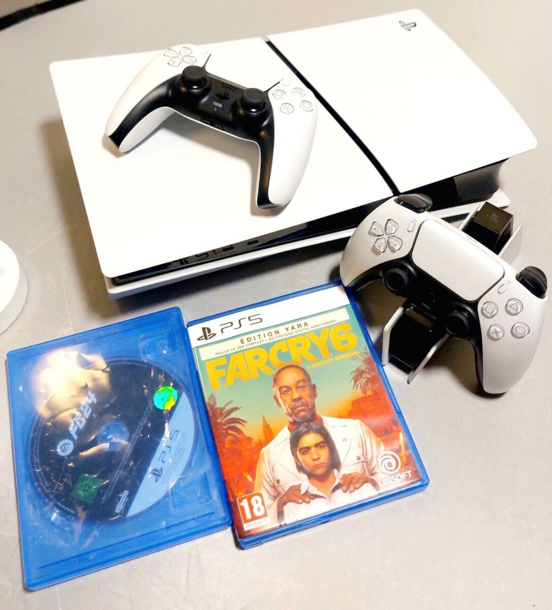 Console PS5 + 2 Manettes