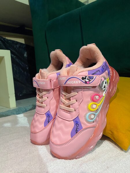 Baskets légères pour enfants