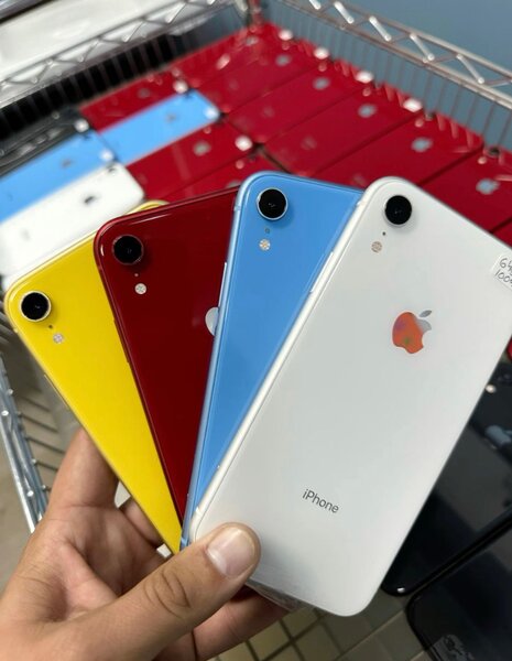 IPHONE XR 64GB