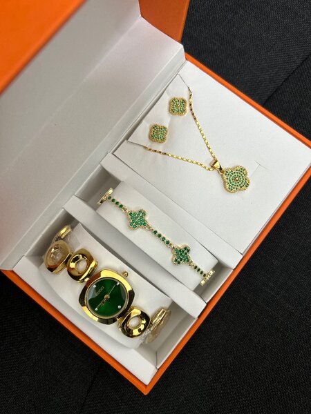 Green stainless set gold