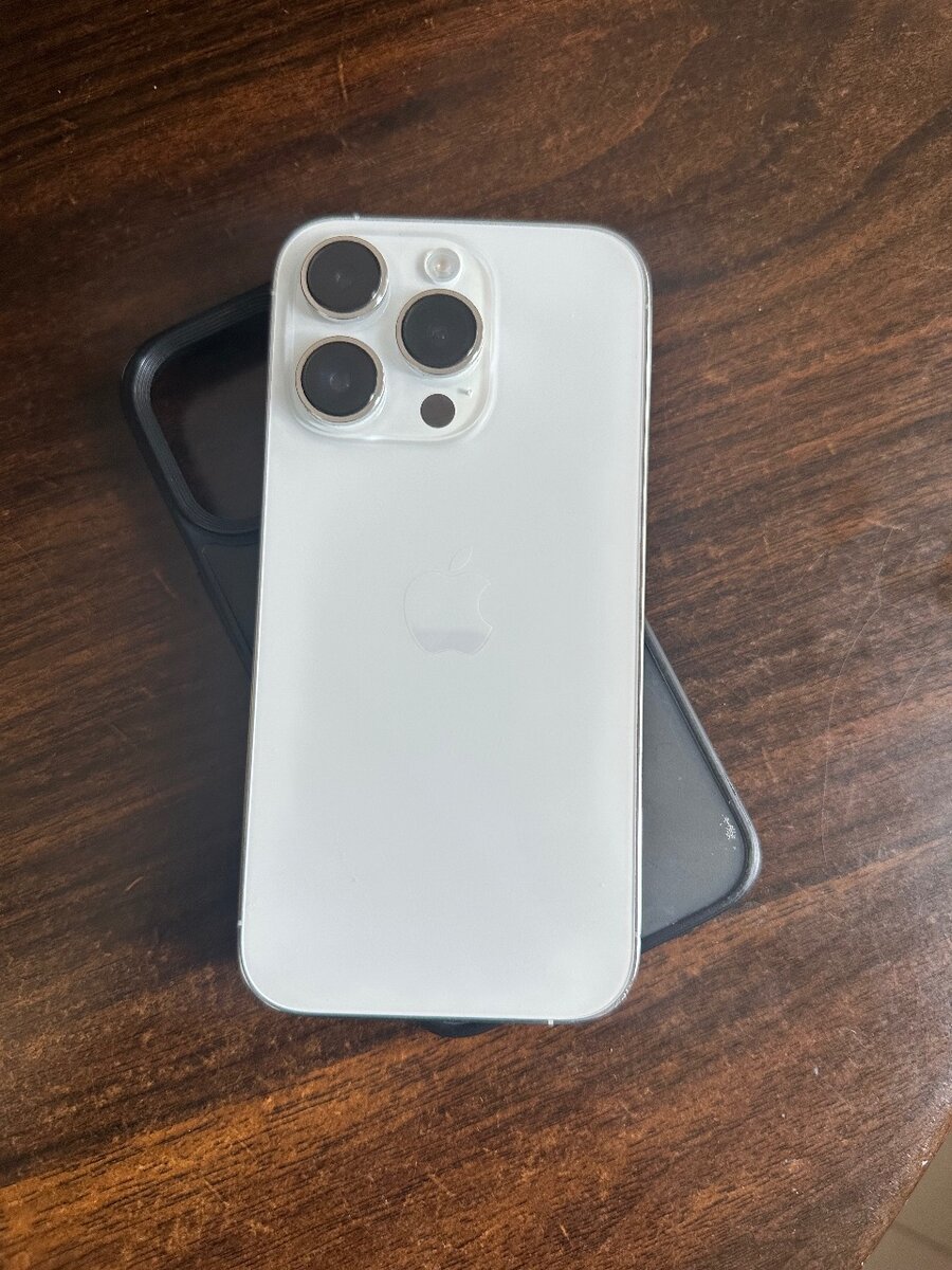 iPhone 14 Pro k15,400