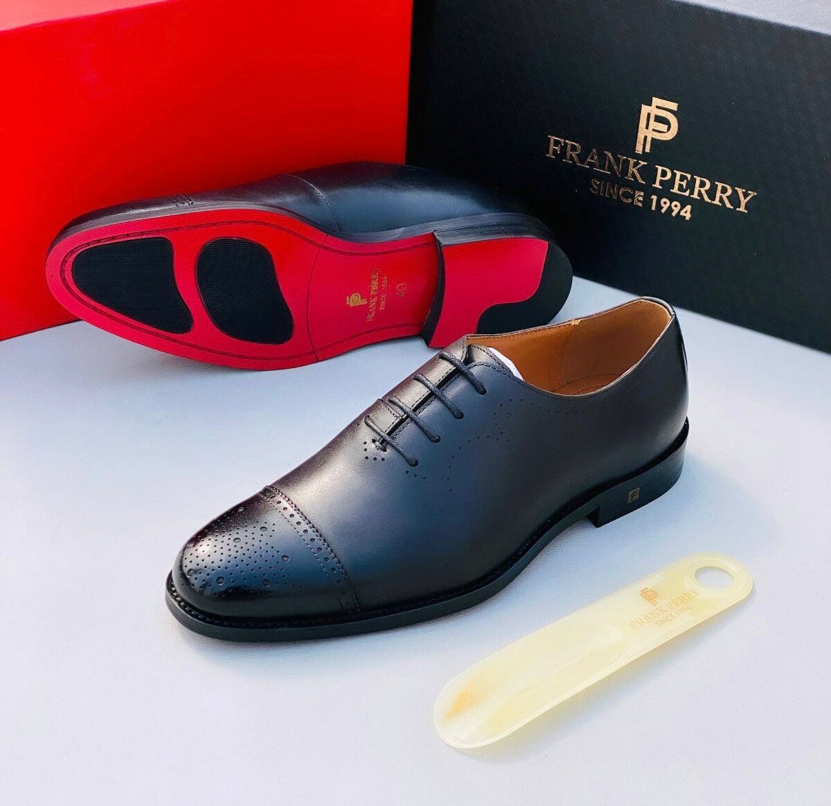 Purely leather shoes