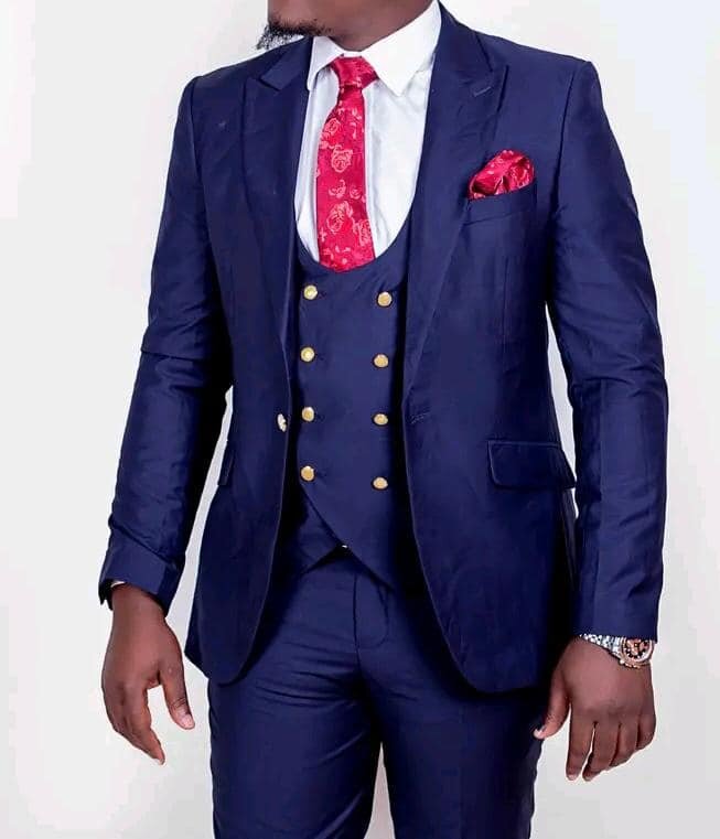 blue men's suit