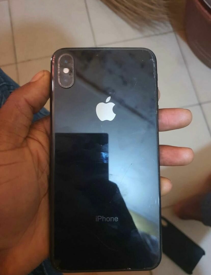 iPhone X 64Go 2nd main