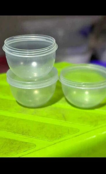 Bols empilables en plastique