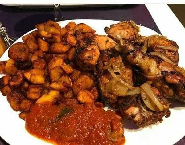 (1)Poulet avec alloco