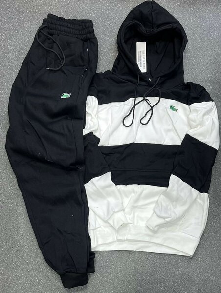 Survêtement à capuche bicolore