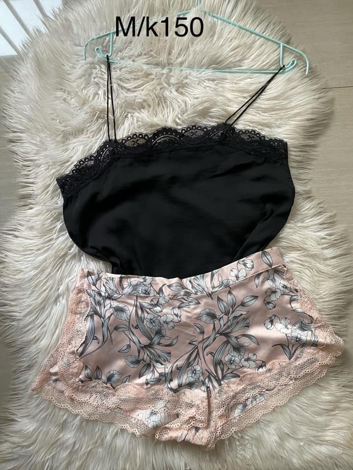 Beautiful and comfortable hot women's lingerie