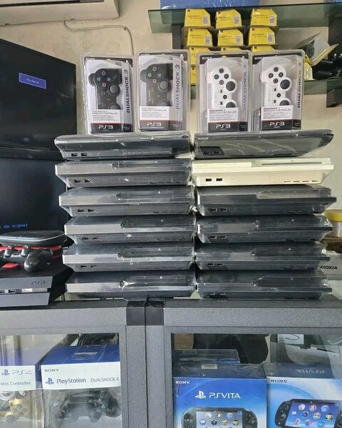 Sony PS3 Console & Controller Set