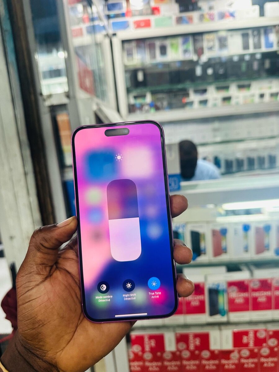 16plus 256giga avec son carto