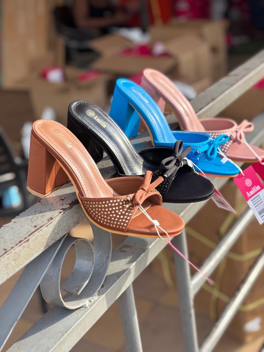 Sandales à talons ouvert