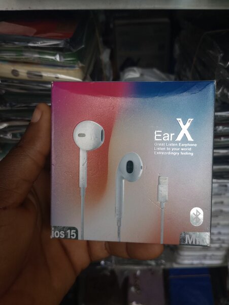 iPhone brush earpiece