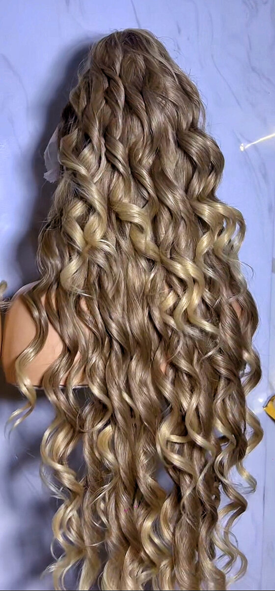 Perruque Ondulée Longue Blond