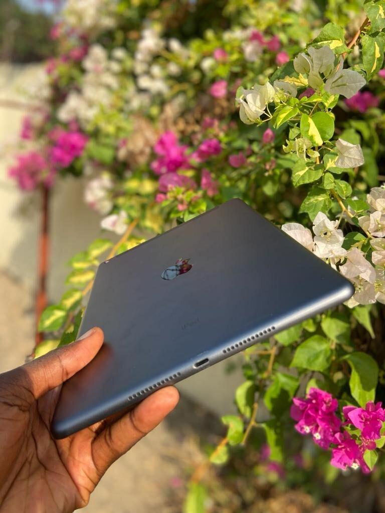 iPad 7th generation 32gb WiFi