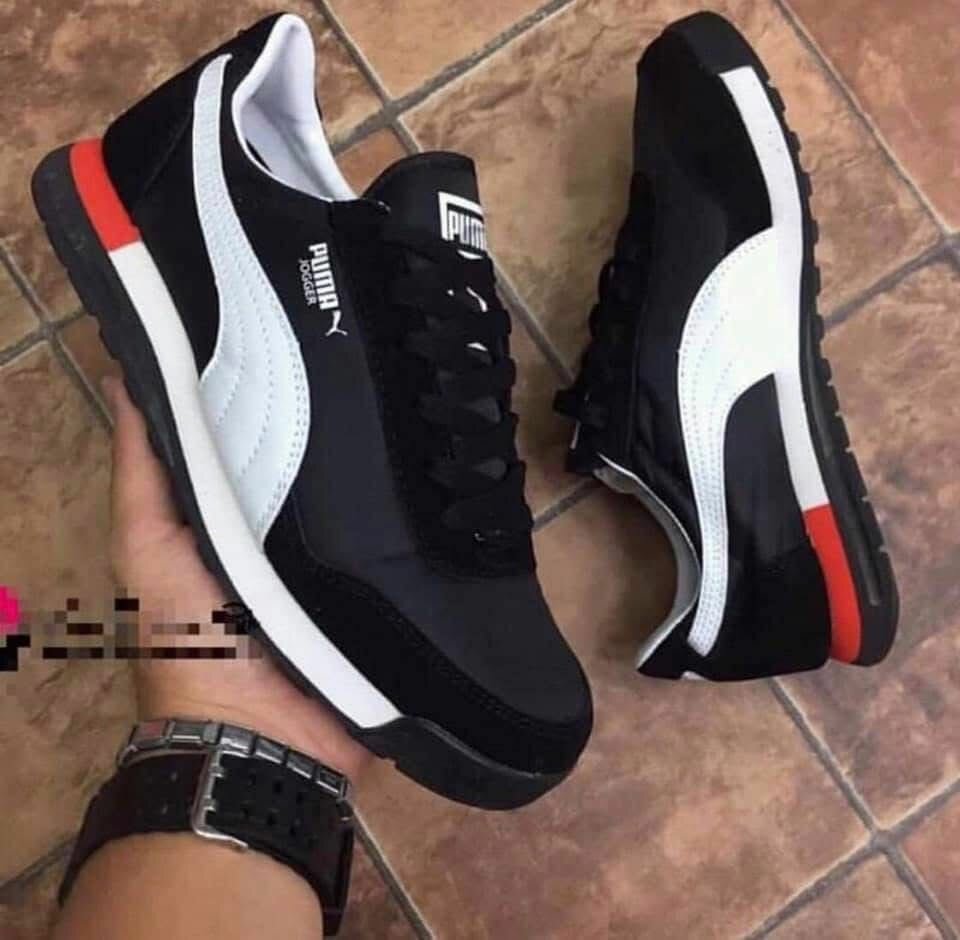 Chaussures Puma noires tendance