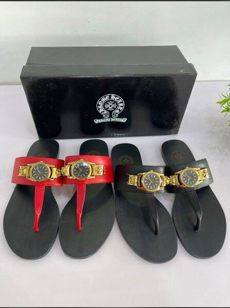 Ladies slippers
