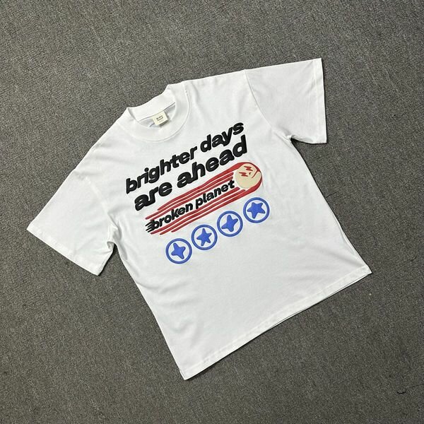 Stylish unisex t-shirt with print