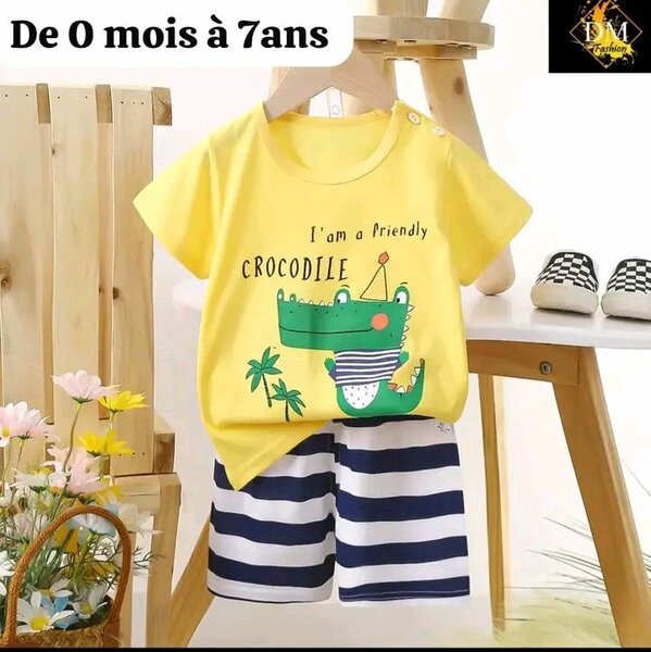Ensemble enfant été coloré
